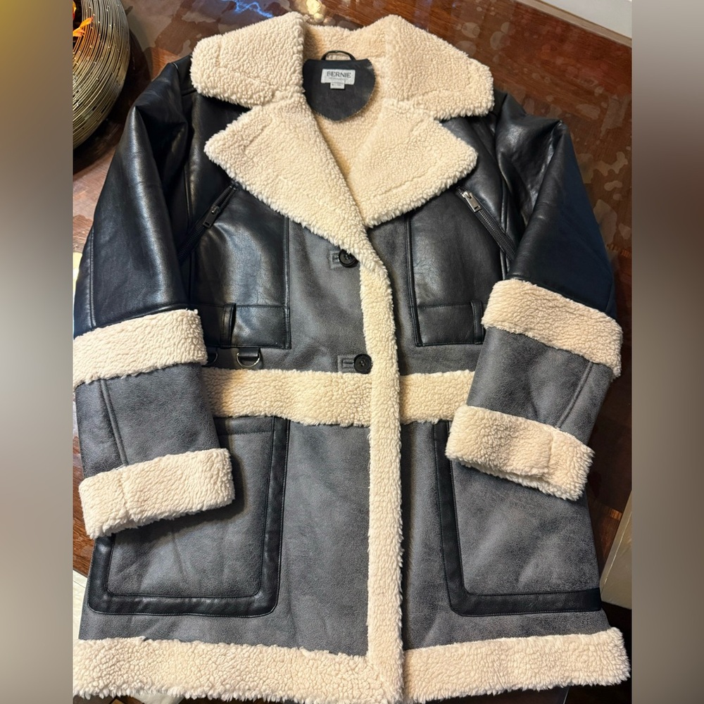 Like new worn once Faux Shearling & Faux Leather by Bernie (Bernardo) size M